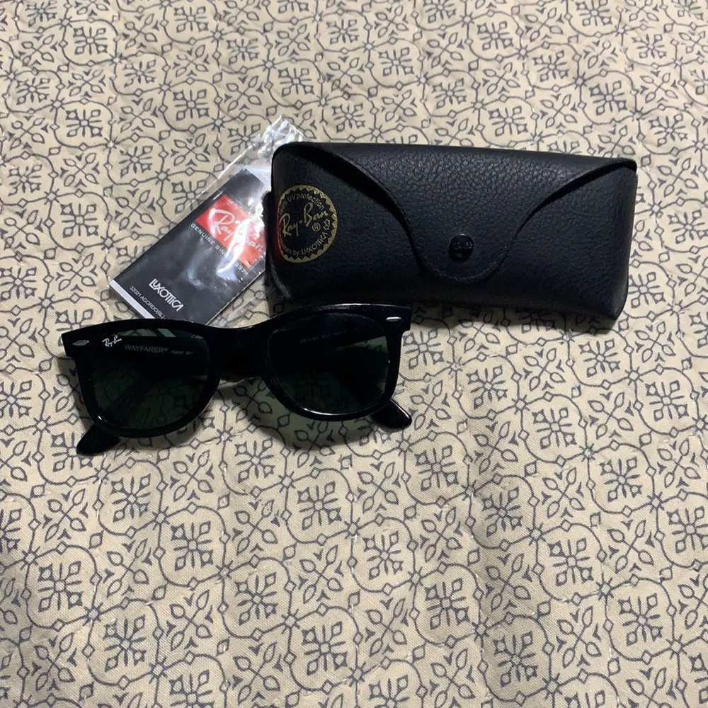 Ray-Ban Wayfarer Sunglasses